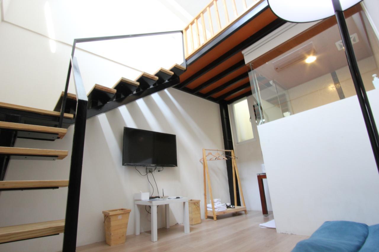 Windhouse B&B Tainan Extérieur photo